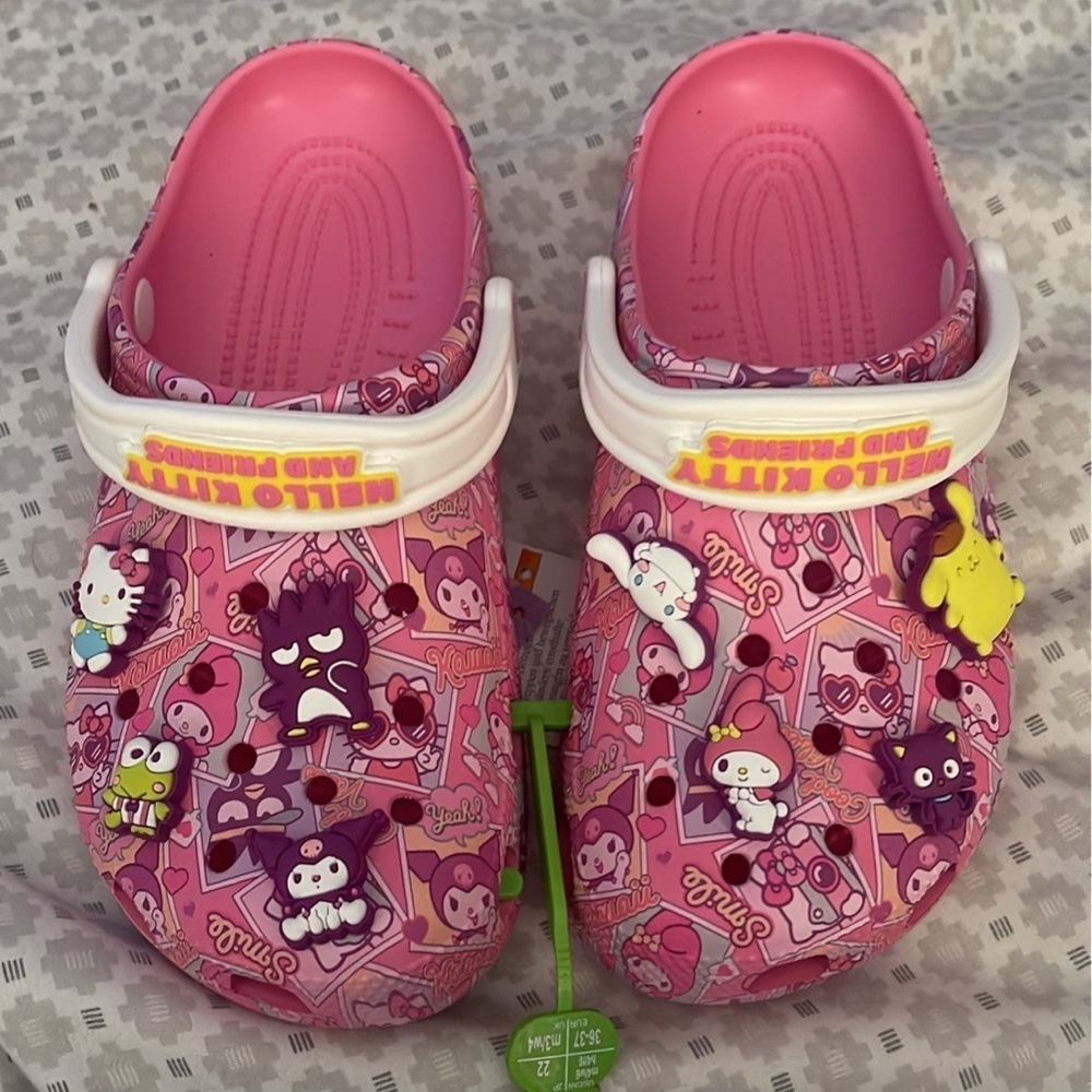 Crocs x Hello Kitty